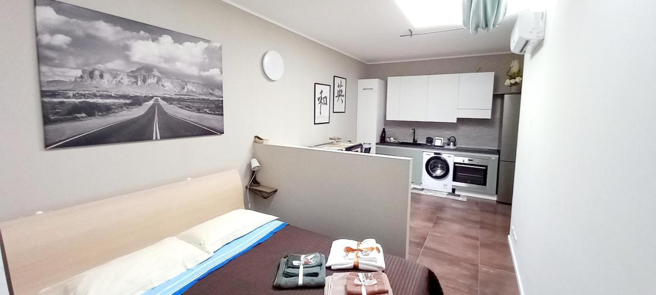Appartement Sky Loft Nuovissimo Vicinanze Metro à Turin Extérieur photo
